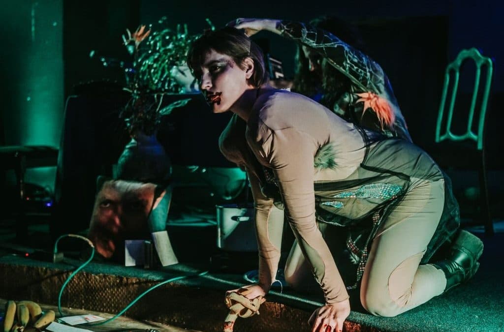 Feministinio projekto „Nepadorūs vakarai. Meduje“ kuratorė: „Aš nenoriu lygybės tik „ant popieriaus“