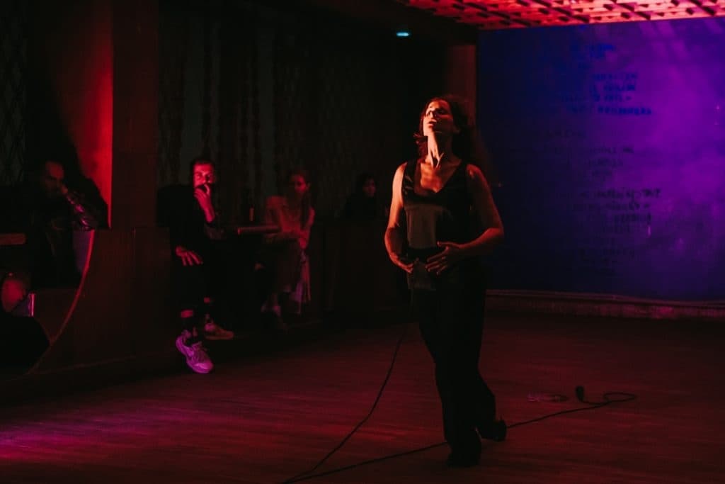 Įteisinti užgniaužtų kūnų galią. Nepadorus vakaras restorane „Kastytis“